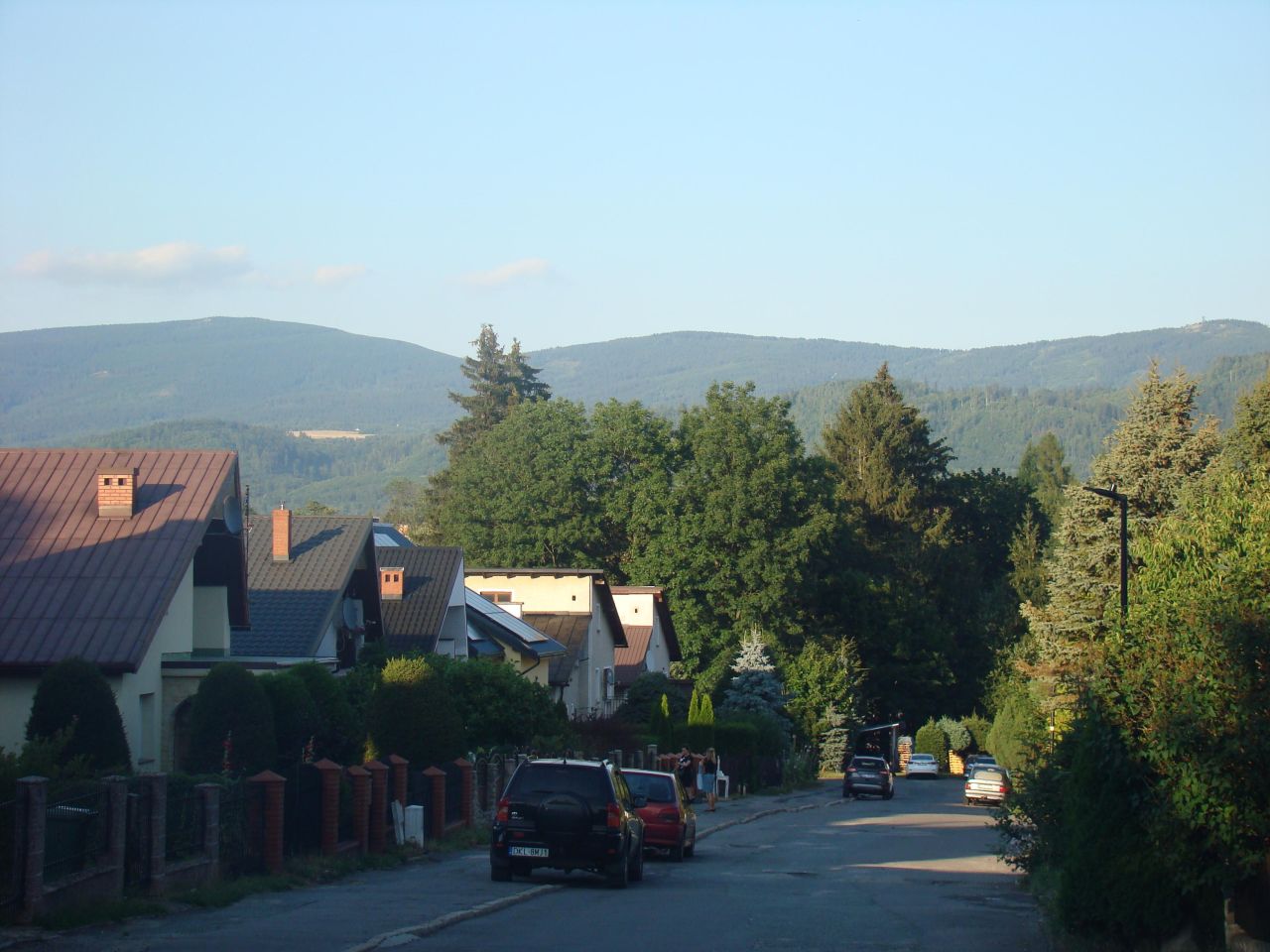 dom wolnostojący Międzylesie, ul. Pionierów. Zdjęcie 3