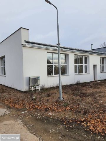 Hala/magazyn Wiąg. Zdjęcie 1