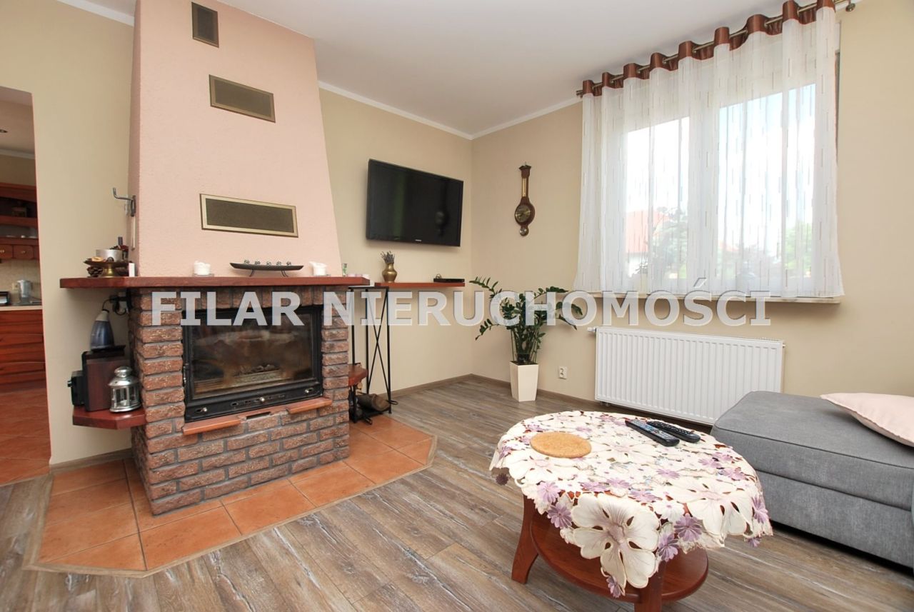 dom wolnostojący, 5 pokoi Osiek. Zdjęcie 8