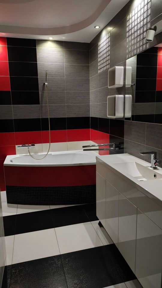 Mieszkanie 4-pokojowe Marki. Zdjęcie 2