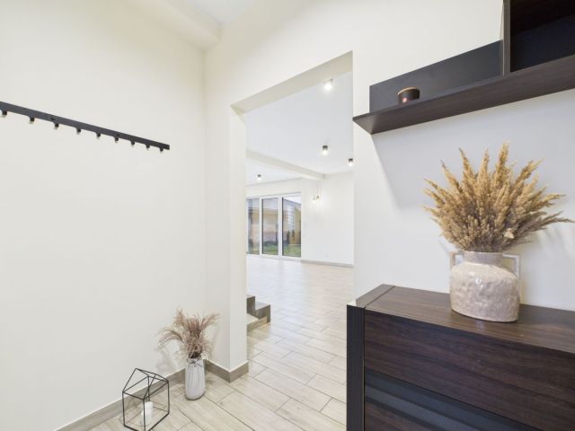 bliźniak, 4 pokoje Pruszków Żbików, ul. Żbikowska. Zdjęcie 3