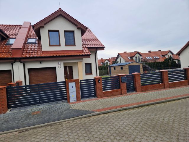 bliźniak Oborniki, ul. Świerkowa. Zdjęcie 1