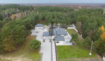 dom wolnostojący, 10 pokoi Famułki Brochowskie