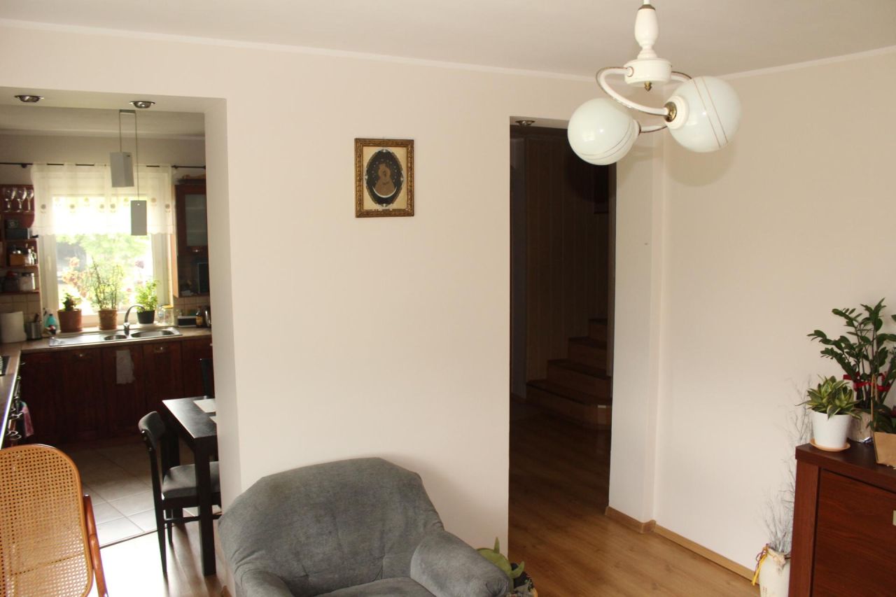 dom wolnostojący, 4 pokoje Puzdrowo. Zdjęcie 3