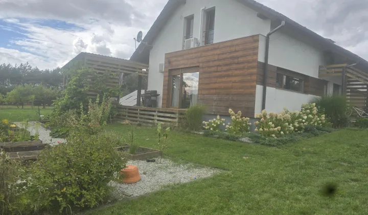 dom wolnostojący, 5 pokoi Bądzów