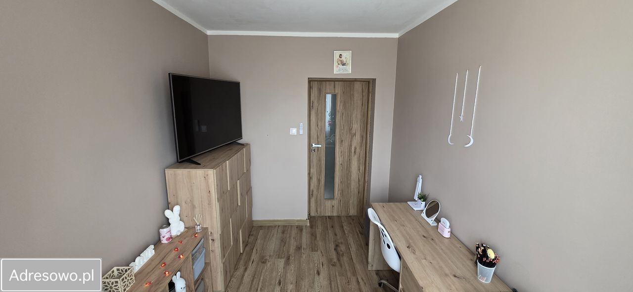 Mieszkanie 3-pokojowe Różyny. Zdjęcie 16