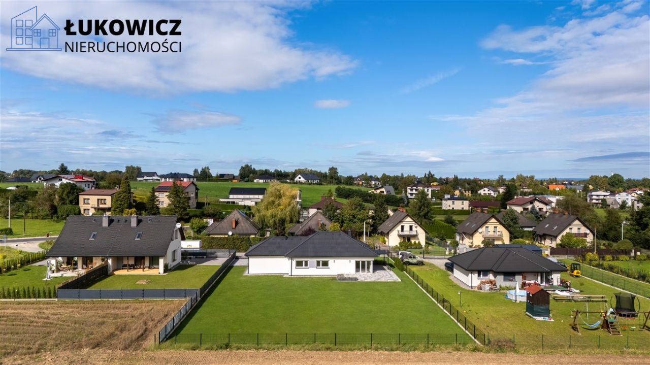 dom wolnostojący, 4 pokoje Pisarzowice. Zdjęcie 30