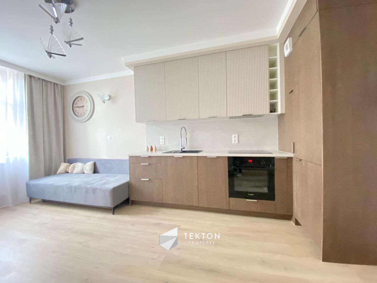 Mieszkanie 3-pokojowe Poznań Centrum, ul. Garbary. Zdjęcie 1