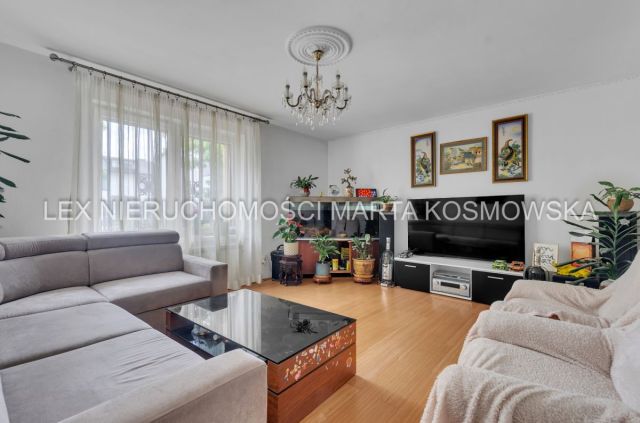 dom wolnostojący, 9 pokoi Raszyn. Zdjęcie 1