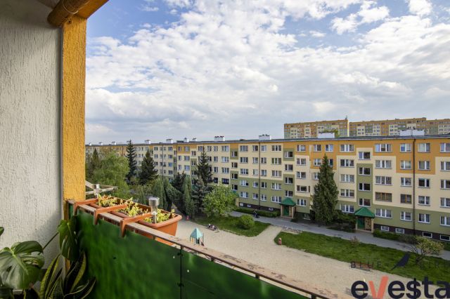 Mieszkanie 4-pokojowe Wrocław, ul. Kiełczowska. Zdjęcie 17
