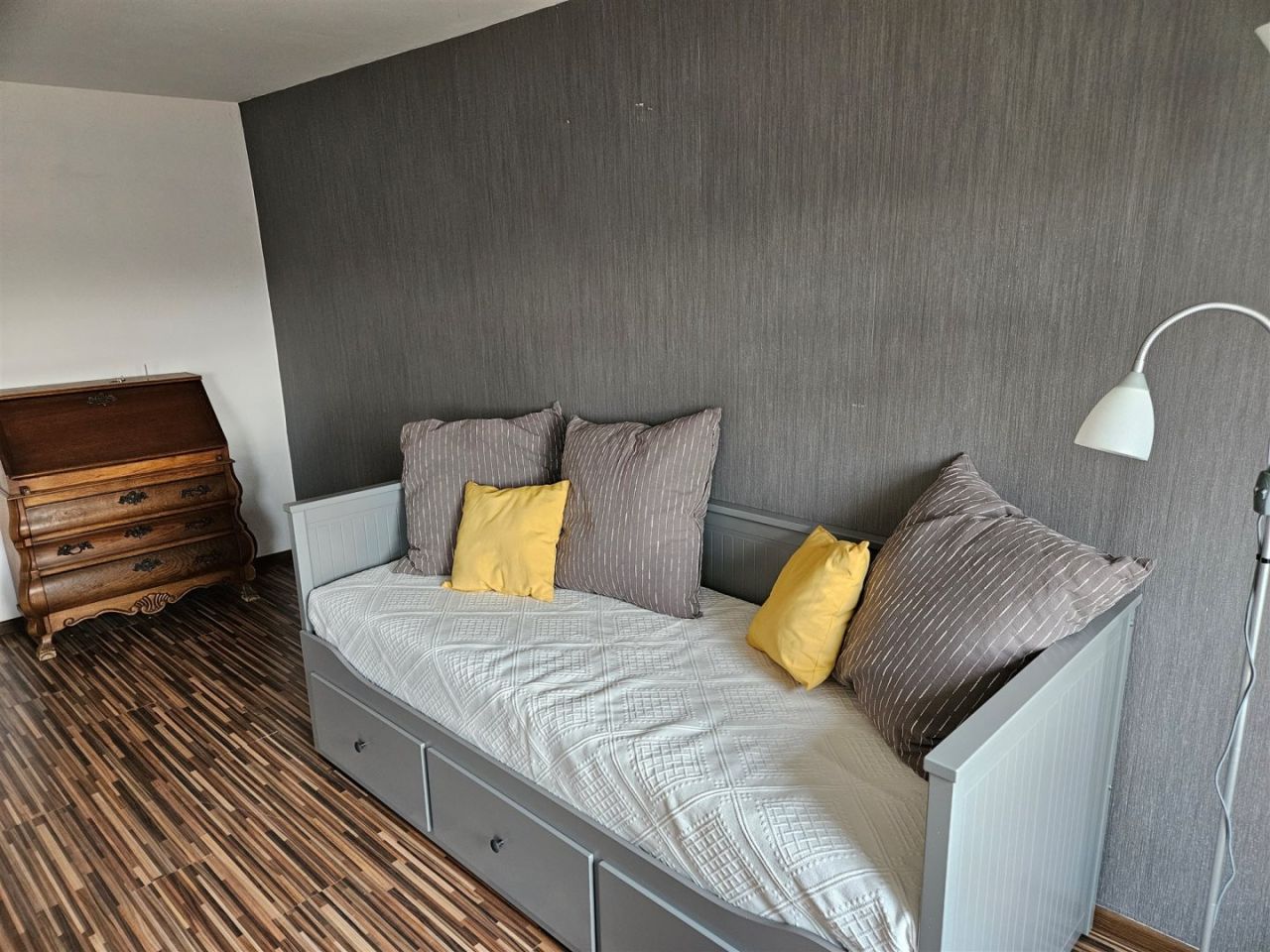 Mieszkanie 1-pokojowe Świebodzice. Zdjęcie 6