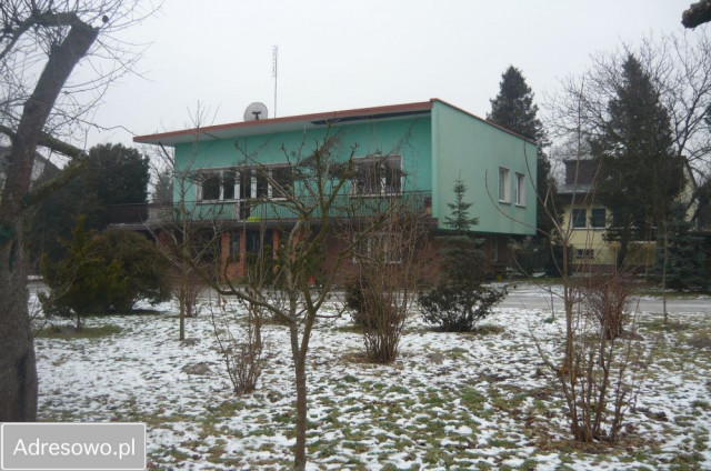 dom wolnostojący Radomsko Centrum, ul. Ciepła. Zdjęcie 1