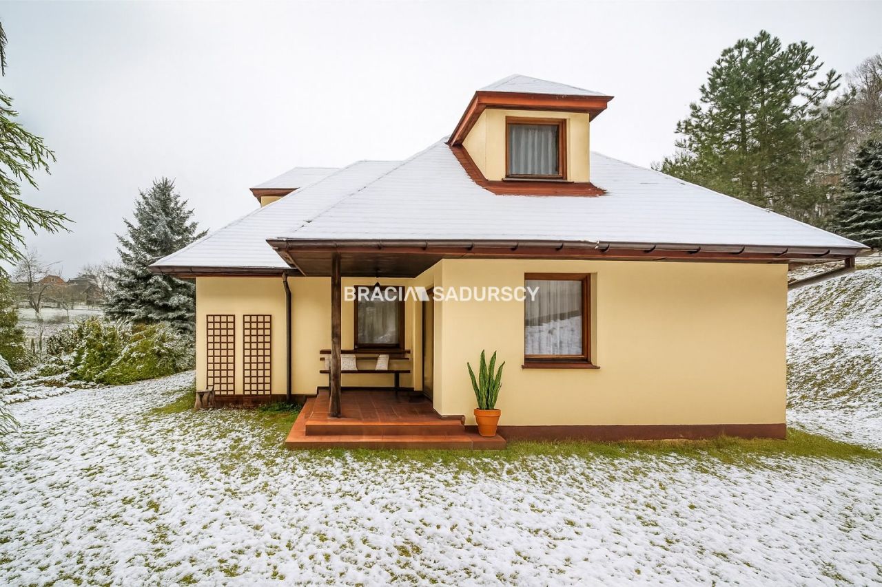 dom wolnostojący, 4 pokoje Żary. Zdjęcie 1