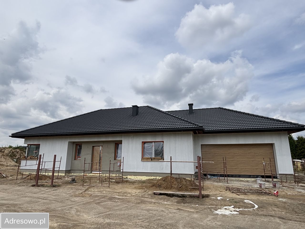 dom wolnostojący, 4 pokoje Prawiedniki