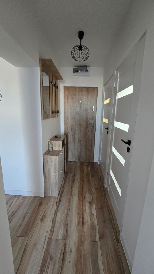 Mieszkanie 3-pokojowe Miłkowice. Zdjęcie 3