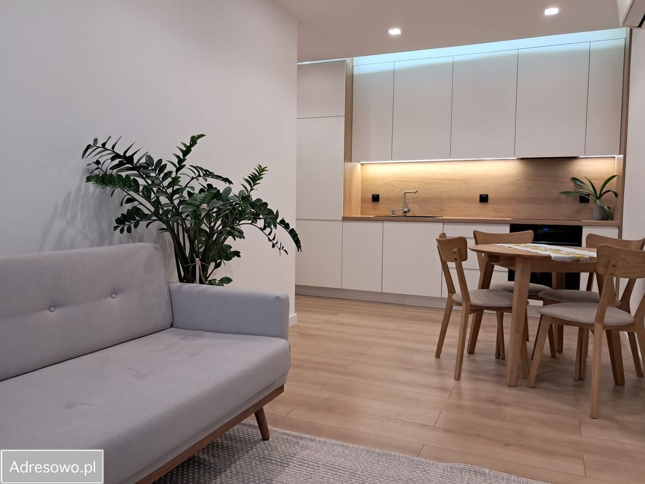 Mieszkanie 4-pokojowe Kraków Czyżyny, os. Dywizjonu 303. Zdjęcie 8