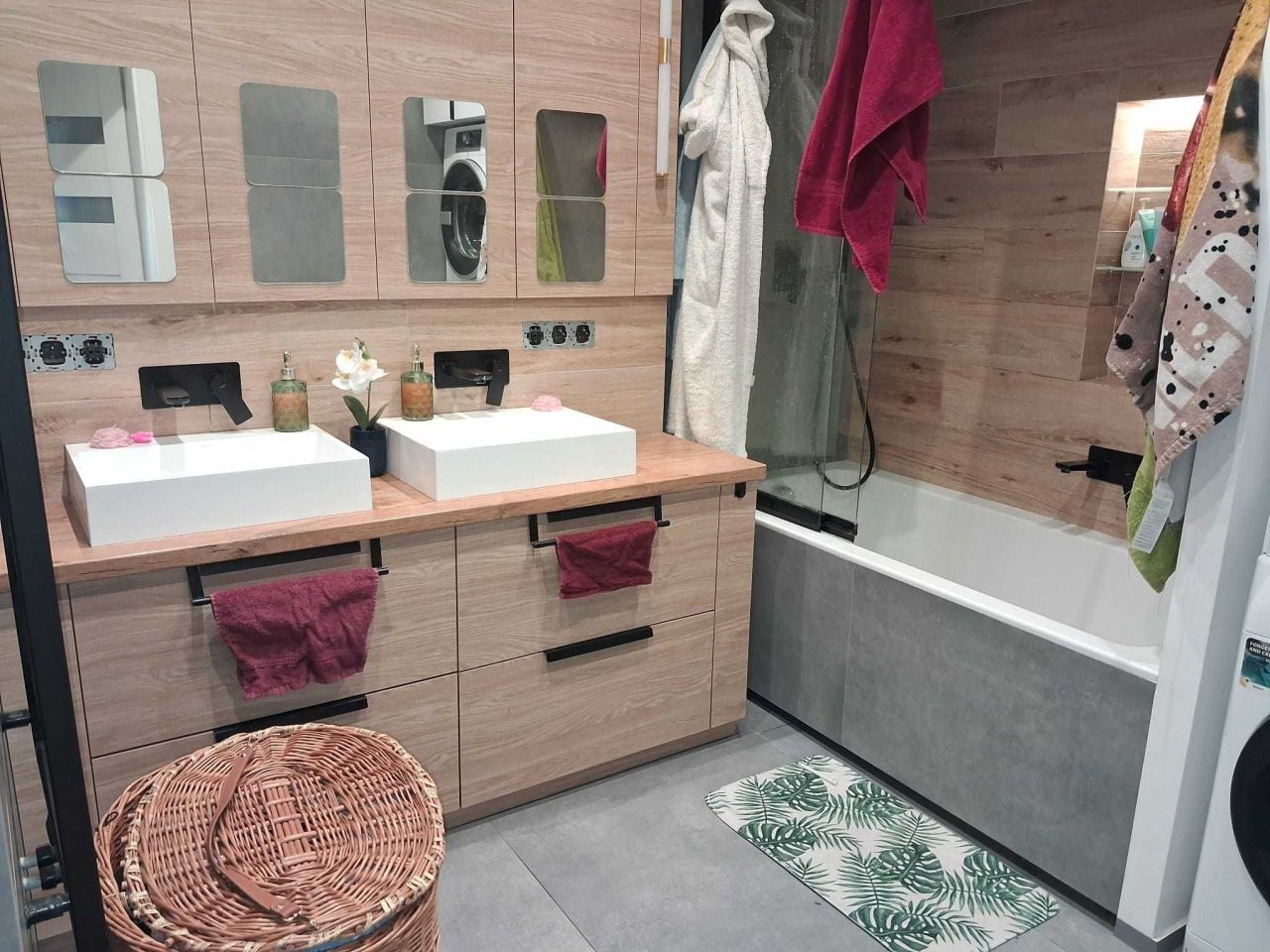 Mieszkanie 5-pokojowe Skierniewice. Zdjęcie 2