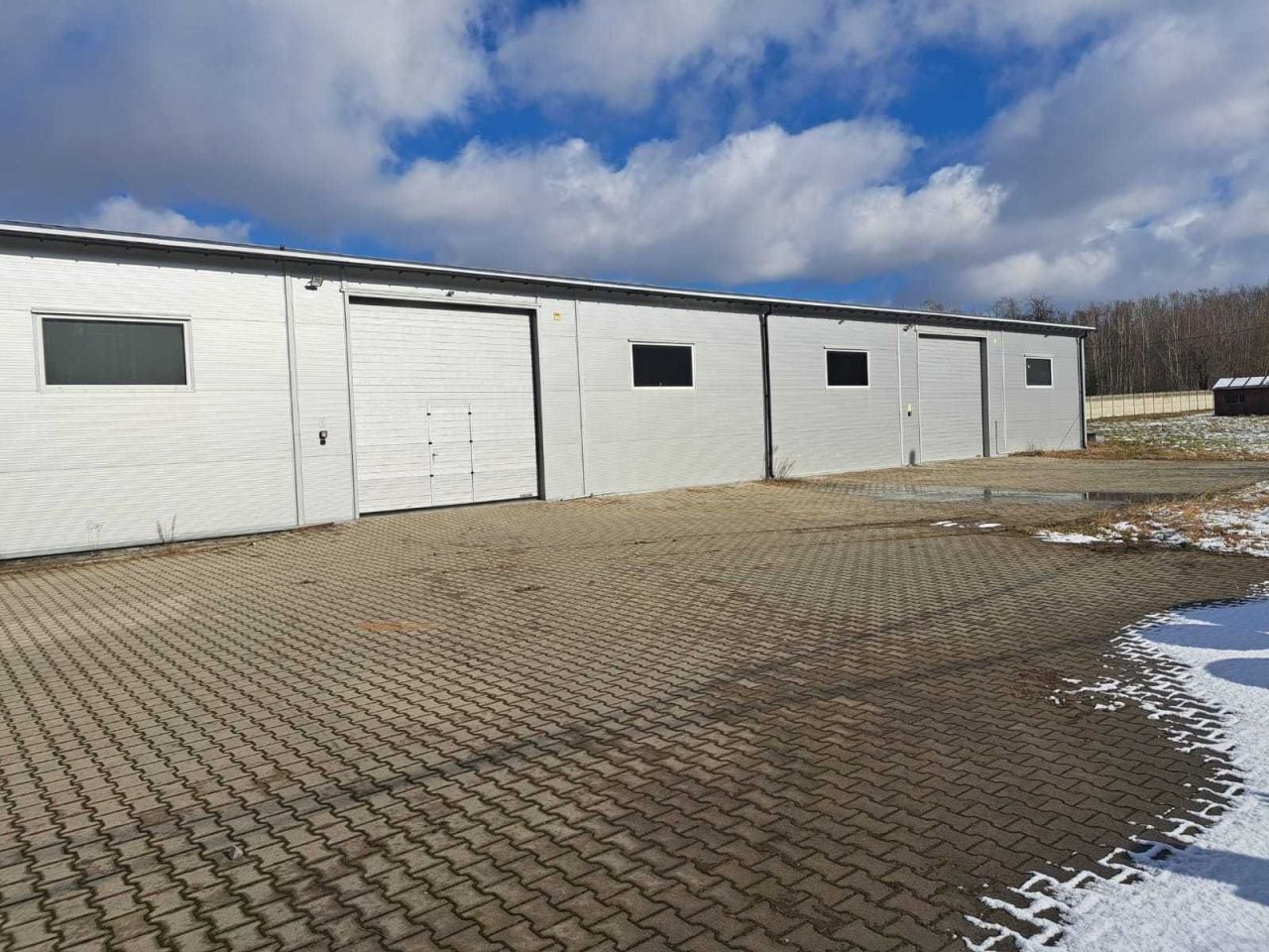 Hala/magazyn Mierżączka. Zdjęcie 5