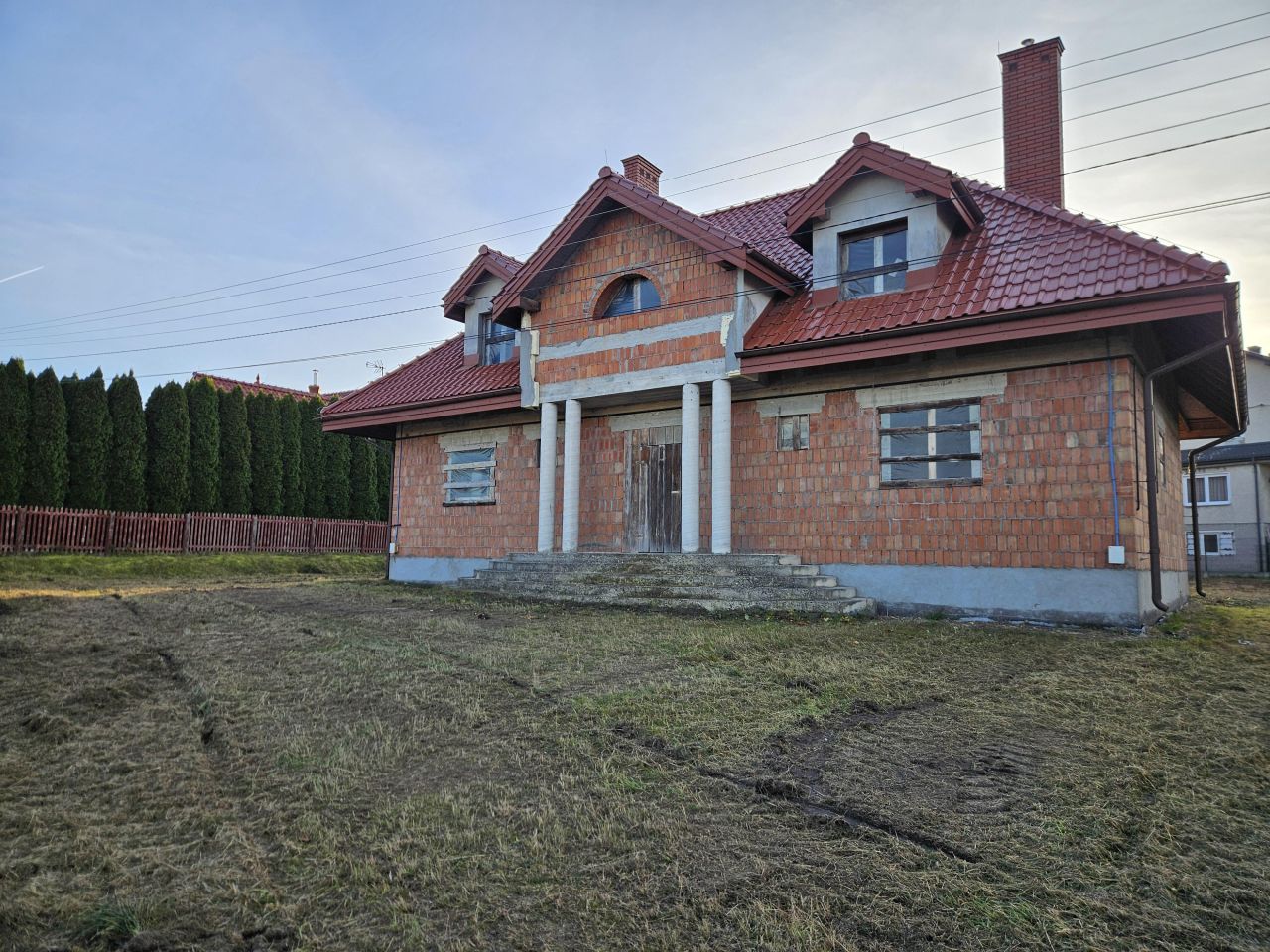 dom wolnostojący, 8 pokoi Busko-Zdrój Łagiewniki. Zdjęcie 3