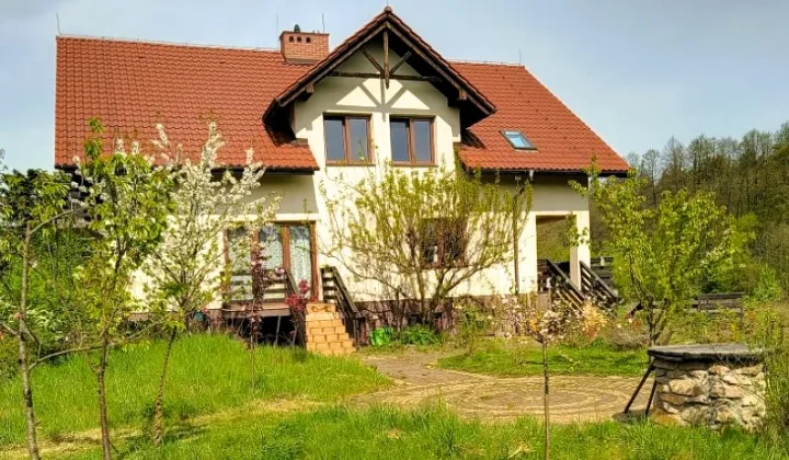 dom wolnostojący, 9 pokoi Krzeszowice, ul. Miękińska