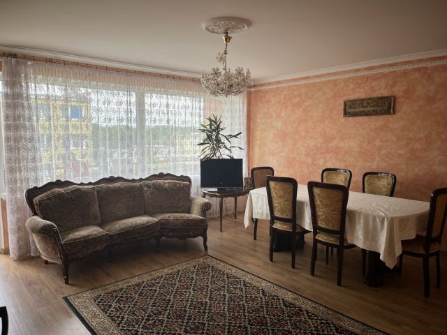 Mieszkanie 3-pokojowe Bystry. Zdjęcie 1