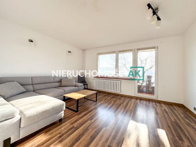 Mieszkanie 3-pokojowe Konin, ul. Karola Kurpińskiego. Zdjęcie 2