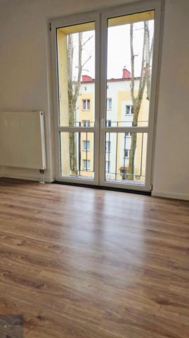 Mieszkanie 2-pokojowe Zabrze, ul. gen. Charlesa de Gaulle'a. Zdjęcie 6