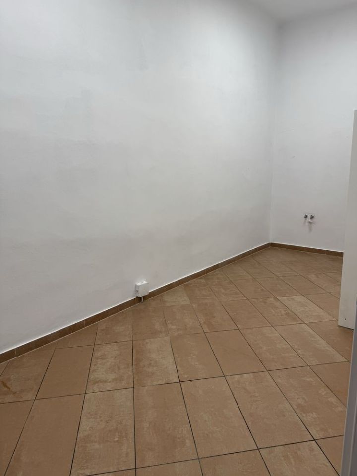 Lokal Radom, ul. Bolesława Chrobrego. Zdjęcie 2