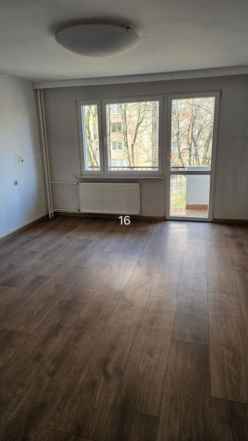 Mieszkanie 2-pokojowe Kraków Wzgórza Krzesławickie, ul. Jarzębiny. Zdjęcie 1