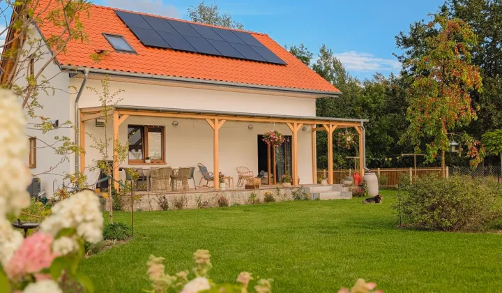dom wolnostojący, 5 pokoi Niestępowo Włościańskie