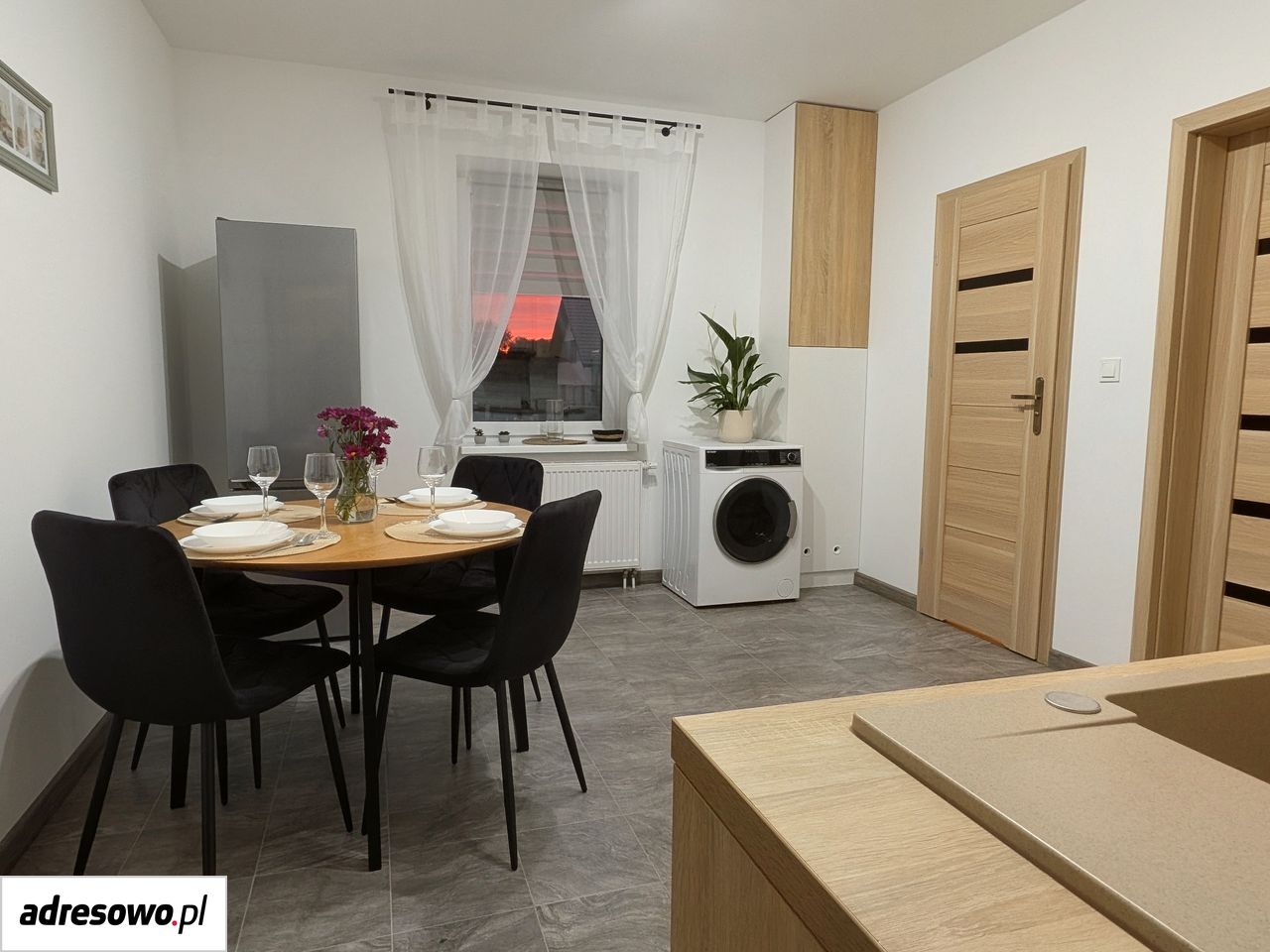 Mieszkanie 2-pokojowe Święte. Zdjęcie 8