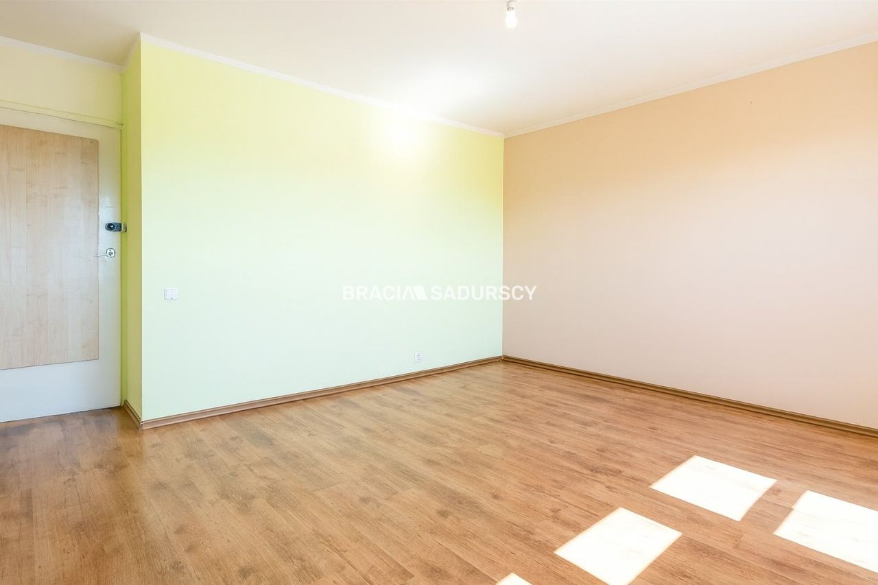 Mieszkanie 3-pokojowe Kraków Dębniki, ul. gen. Stefana Grota-Roweckiego. Zdjęcie 3