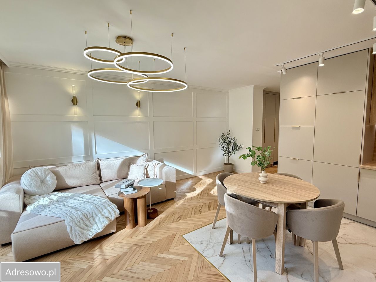 Mieszkanie 4-pokojowe Piotrków Trybunalski, ul. Stanisława Wyspiańskiego