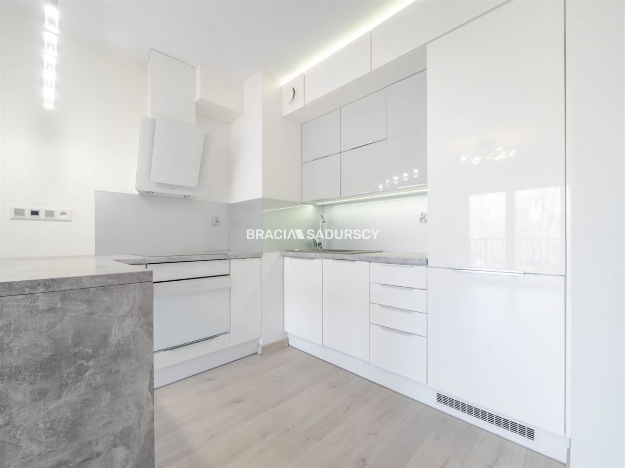 Mieszkanie 3-pokojowe Kraków Nowa Huta, os. Szklane Domy. Zdjęcie 5