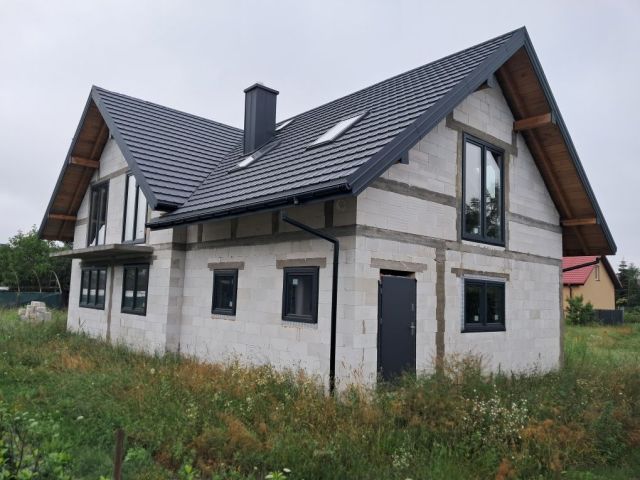 dom wolnostojący Nowe Pieścirogi, ul. Kolejowa. Zdjęcie 1
