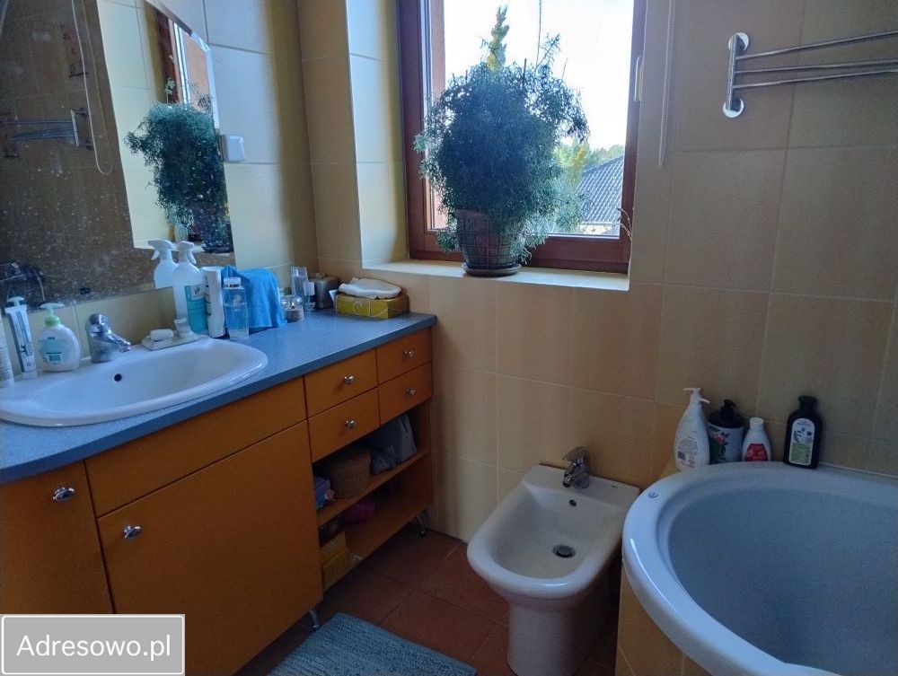 dom wolnostojący, 5 pokoi Wolica. Zdjęcie 11