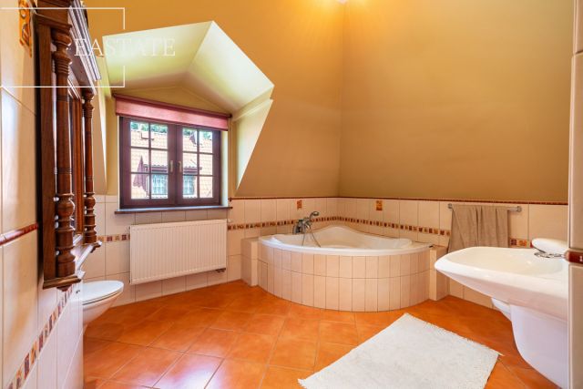 dom wolnostojący, 8 pokoi Warszawa Wawer, ul. Drwali. Zdjęcie 24