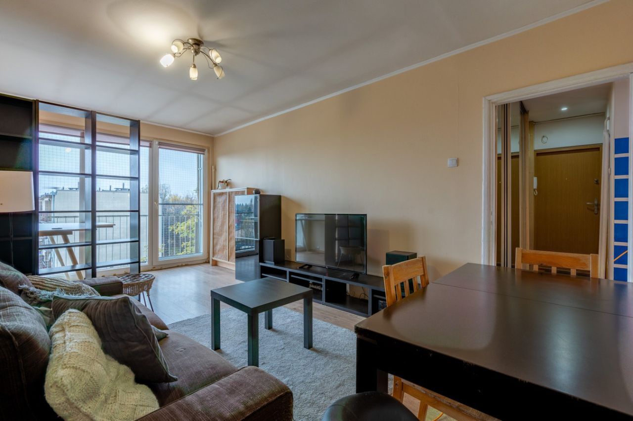 Mieszkanie 2-pokojowe Łódź Dąbrowa, ul. Konspiracyjnego Wojska Polskiego. Zdjęcie 1