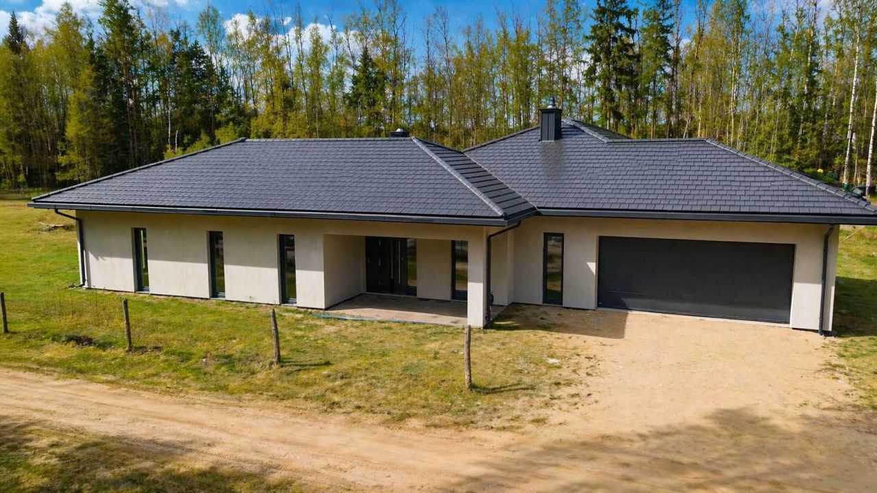 dom wolnostojący Niewodnica Kościelna, ul. Spacerowa. Zdjęcie 3