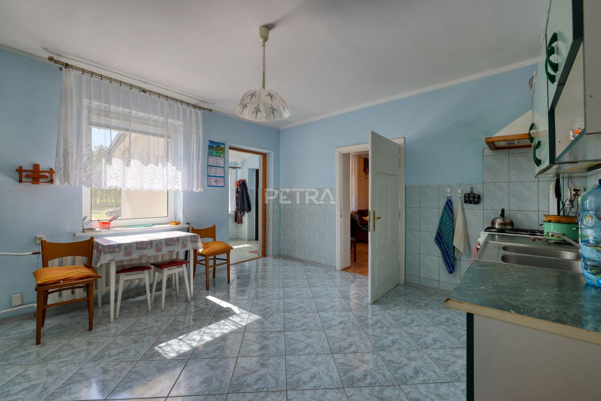 dom wolnostojący, 5 pokoi Zembrzus-Mokry Grunt. Zdjęcie 4