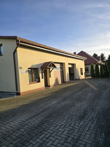 dom wolnostojący, 5 pokoi Stanowice, ul. Liliowa. Zdjęcie 14