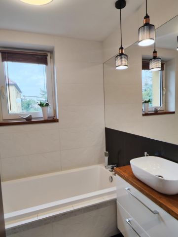 dom wolnostojący, 6 pokoi Kiełczów, ul. Sportowa. Zdjęcie 10