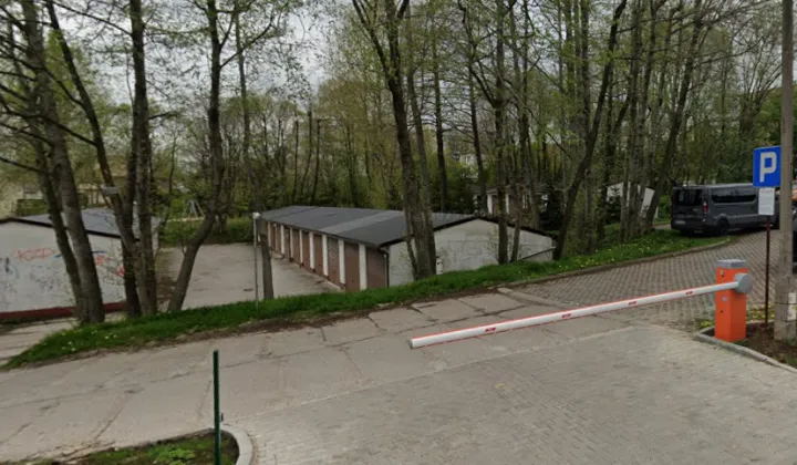 Garaż/miejsce parkingowe Bielsko-Biała Złote Łany, ul. Złotych Kłosów