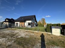 dom wolnostojący, 5 pokoi Stanowice, ul. Kasztanowa