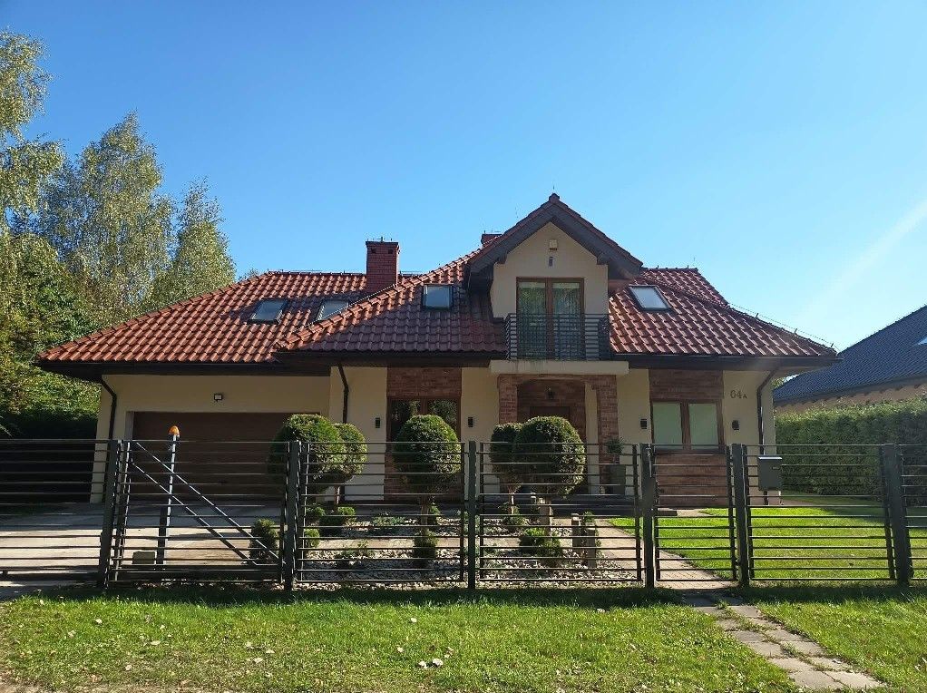 dom wolnostojący, 6 pokoi Częstochowa, ul. Małopolska. Zdjęcie 1