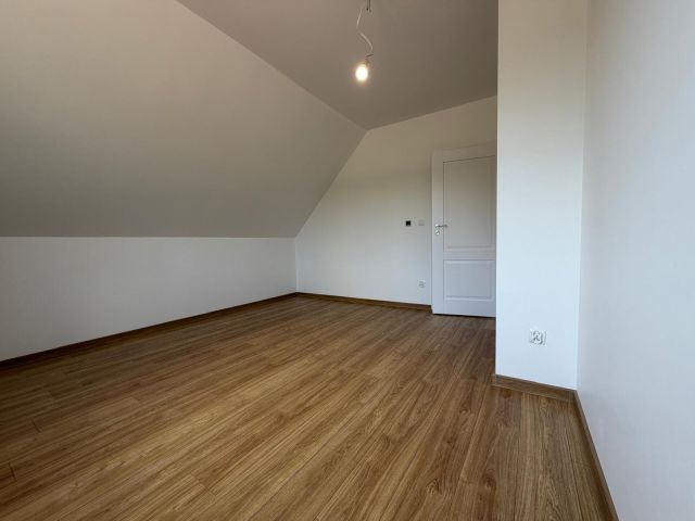 dom wolnostojący, 5 pokoi Ryn, ul. Podmiejska. Zdjęcie 18