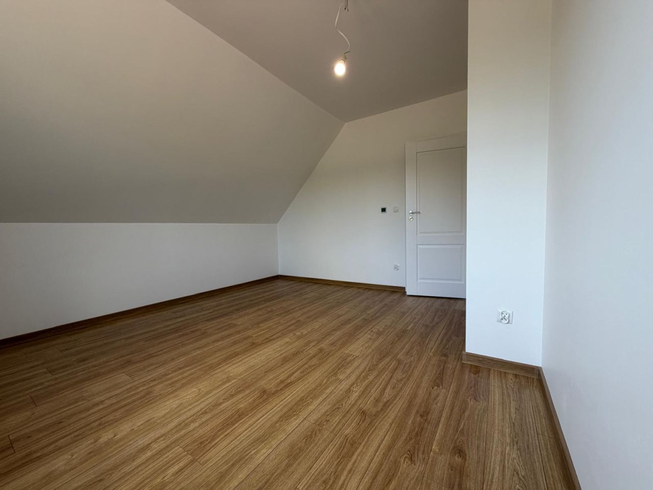dom wolnostojący, 5 pokoi Ryn, ul. Podmiejska. Zdjęcie 18