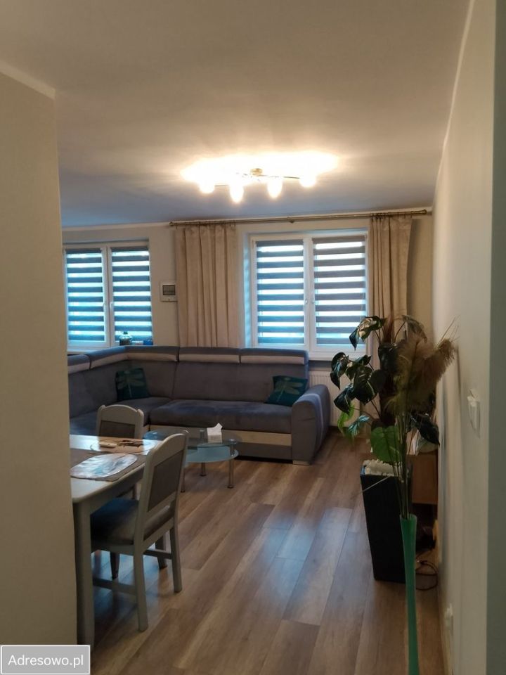 Mieszkanie 3-pokojowe Dźwierzno. Zdjęcie 4