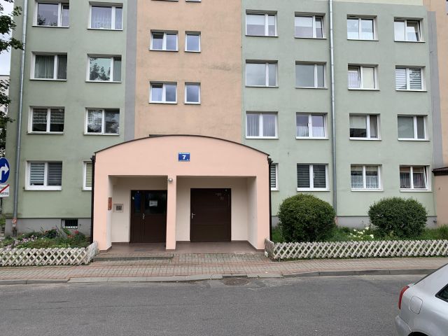 Mieszkanie 3-pokojowe Płock Międzytorze, ul. Braci Jeziorowskich. Zdjęcie 1