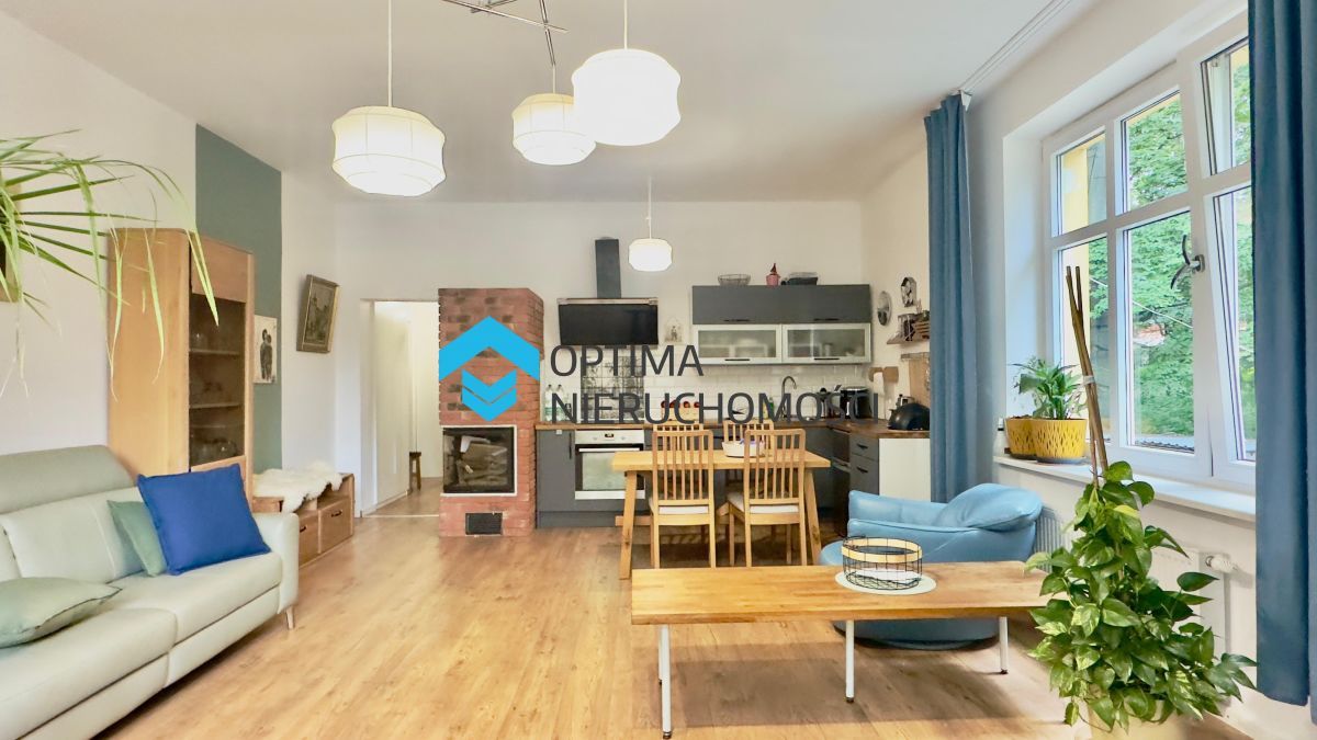Mieszkanie 3-pokojowe Jelenia Góra Centrum, ul. Józefa Chełmońskiego. Zdjęcie 2